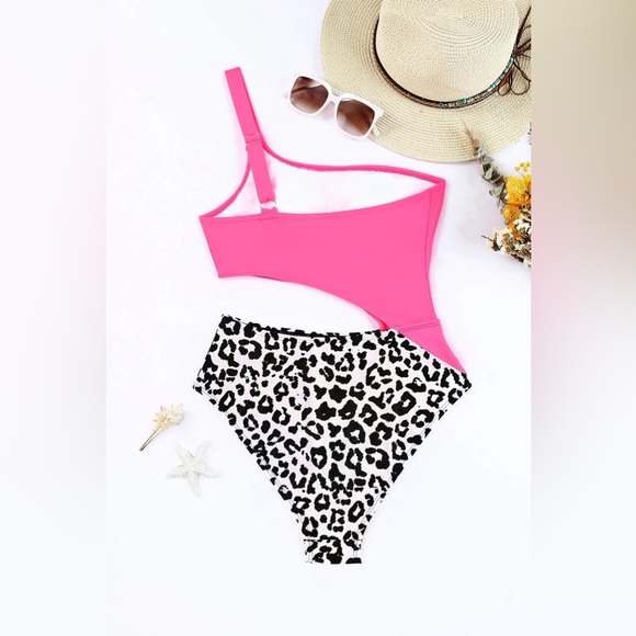 Wild Feline One Piece Leopard Print Swimsuit - Picture 5 of 6